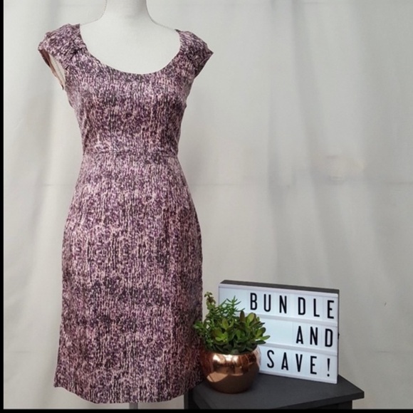 Banana Republic 100% Silk Purple Cap Sleeve Scoop Neck Knee Length Sheath Dress